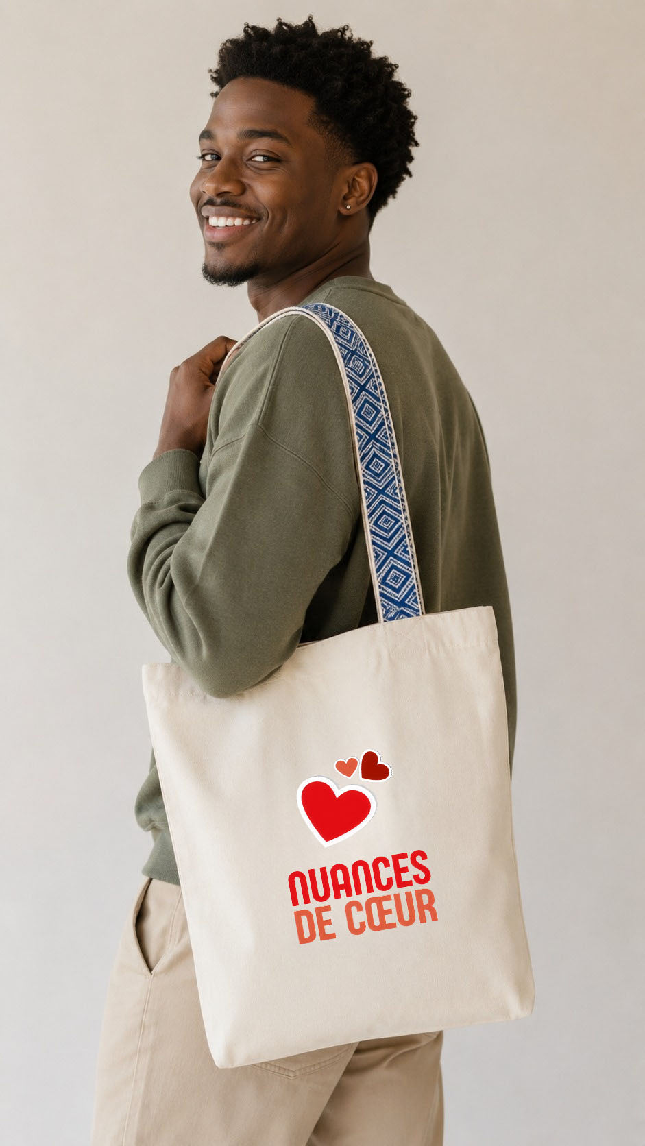 Totebag ethnique - Nuances de cœurs rouges pour votre style