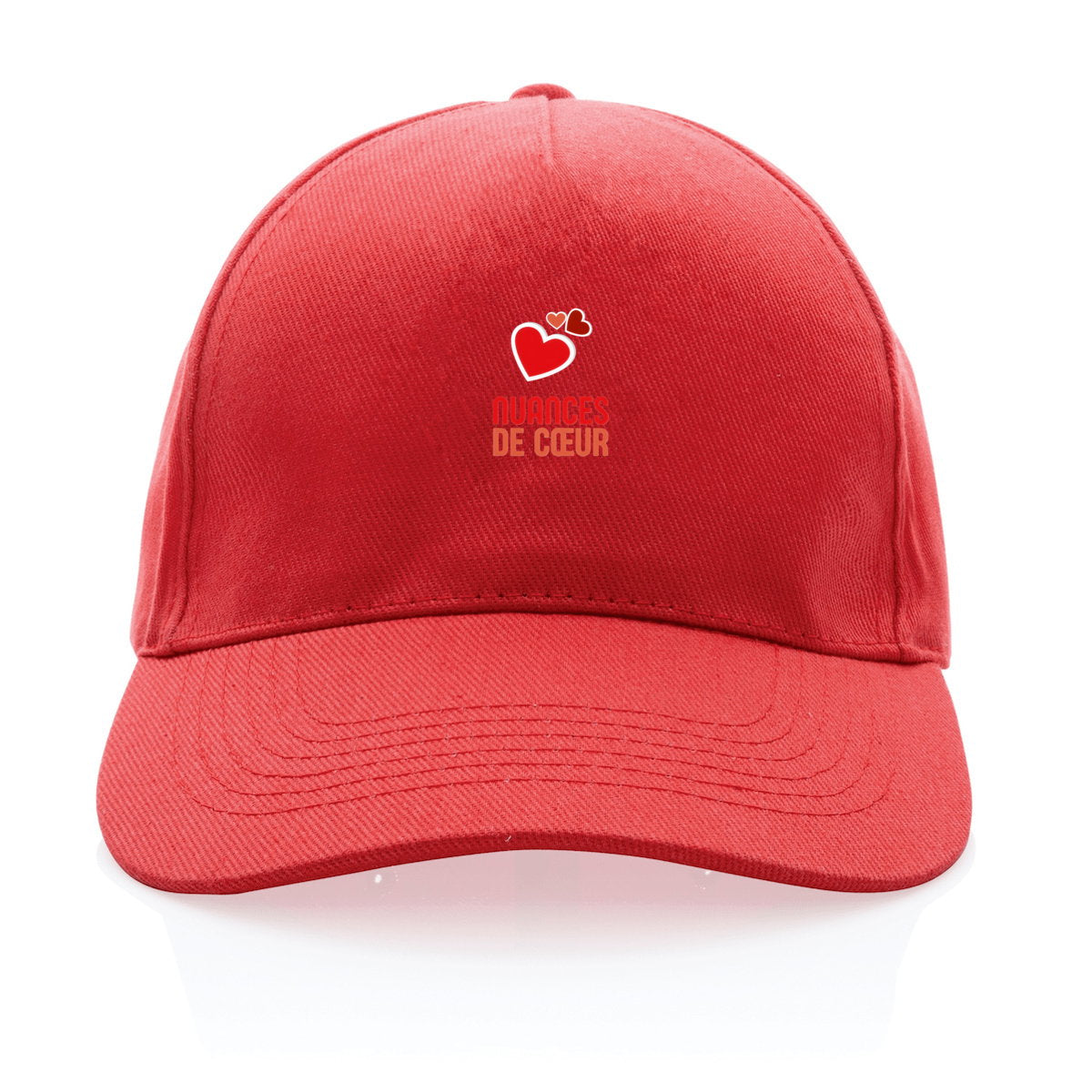 Casquette 100% recyclée - Amour en nuances de coeurs rouges - face_0
