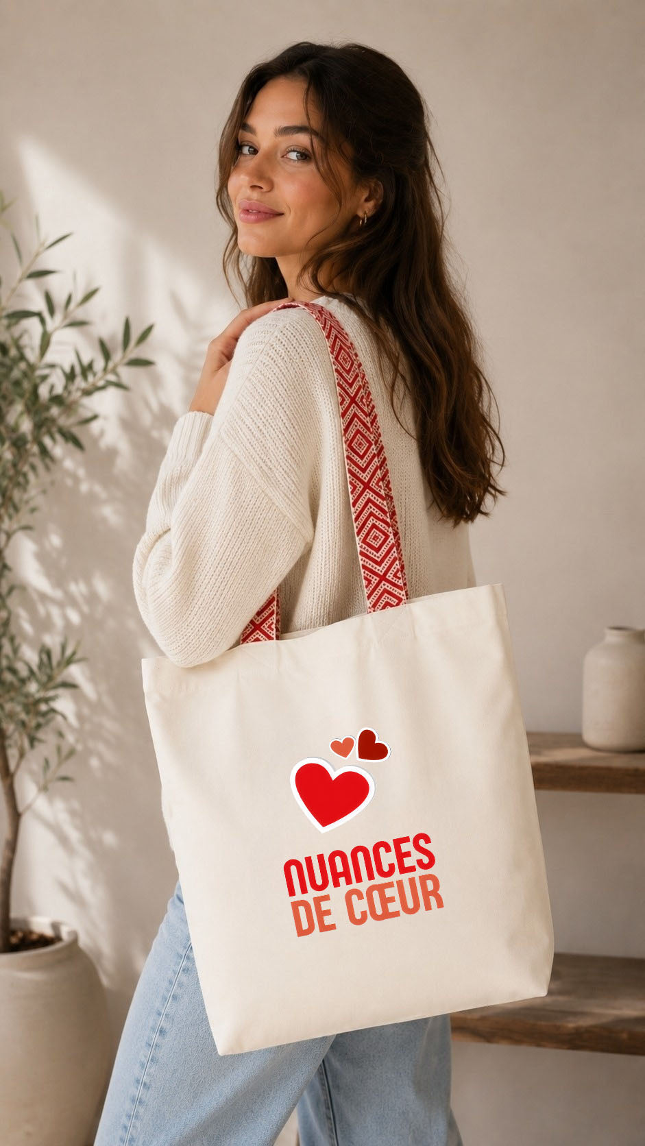 Totebag ethnique - Nuances de cœurs rouges pour votre style